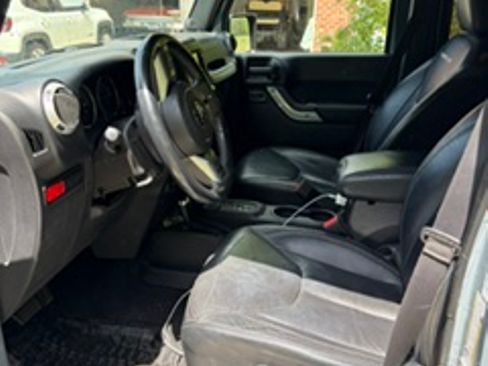 Used 2014 Jeep Wrangler Unlimited Rubicon AWD/4WD image 10