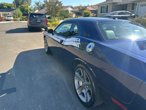 Used 2013 Dodge Challenger R/T RWD image 12