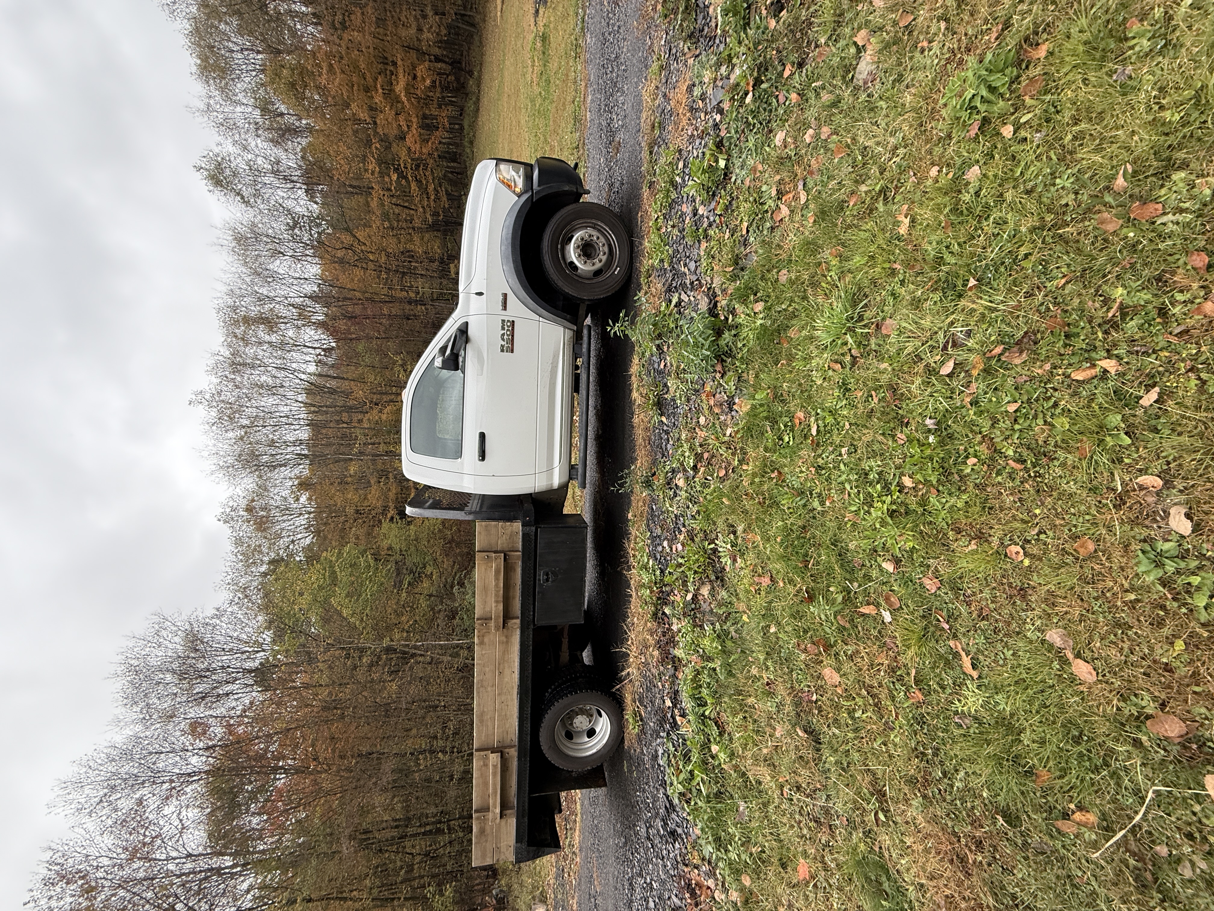 Used 2017 RAM 5500 Tradesman w/ Payload Upgrade Package AWD/4WD image 1