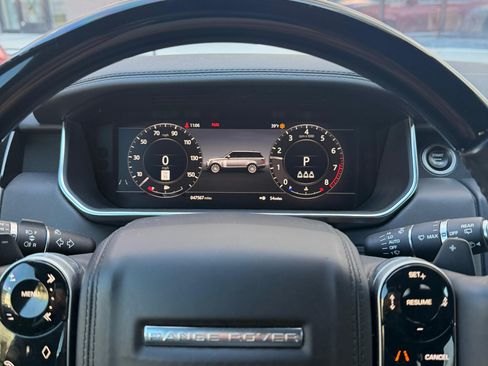 Used 2020 Land Rover Range Rover HSE image 6