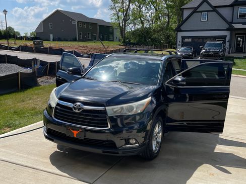Used 2015 Toyota Highlander Limited FWD image 4