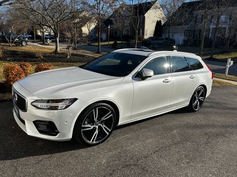 Used 2019 Volvo V90 T6 R-Design w/ Advanced Package image 1