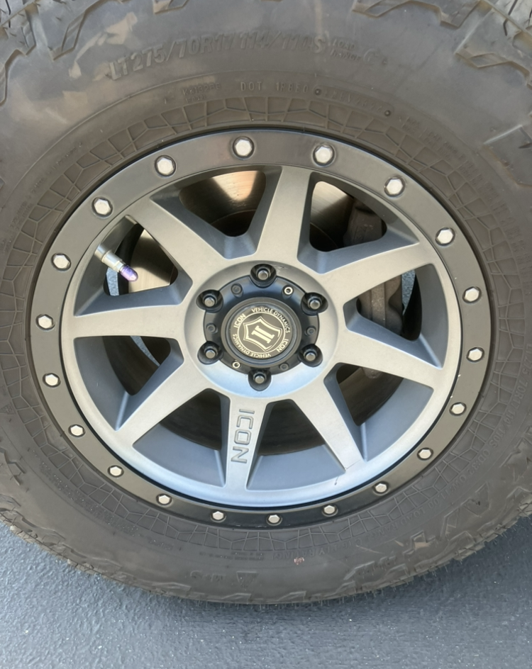 Used 2011 Toyota 4Runner SR5 RWD image 6