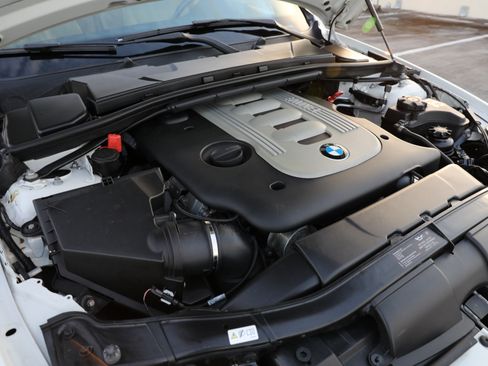 Used 2011 BMW 335d Sedan image 25