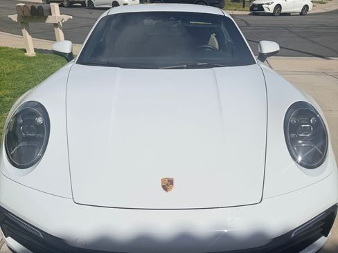 Used 2022 Porsche 911 Carrera image 1