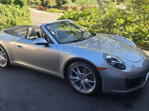 Used 2018 Porsche 911 Carrera image 1