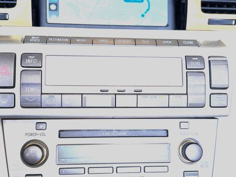 Used 2002 Lexus SC 430 Convertible image 12