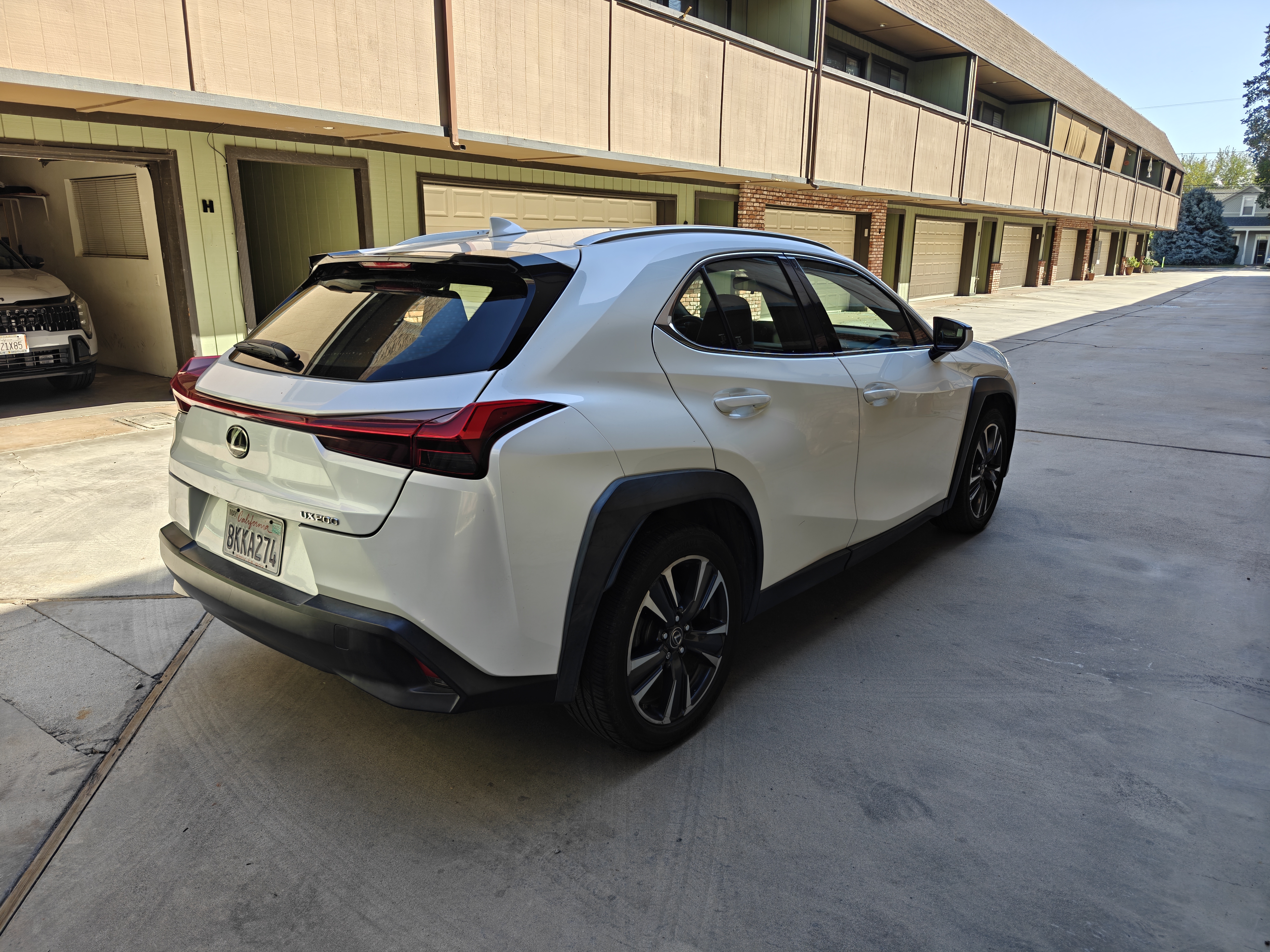 Used 2019 Lexus UX 200 w/ Accessory Package FWD image 5