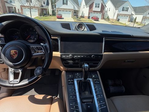 Used 2019 Porsche Macan Sport Edition image 9
