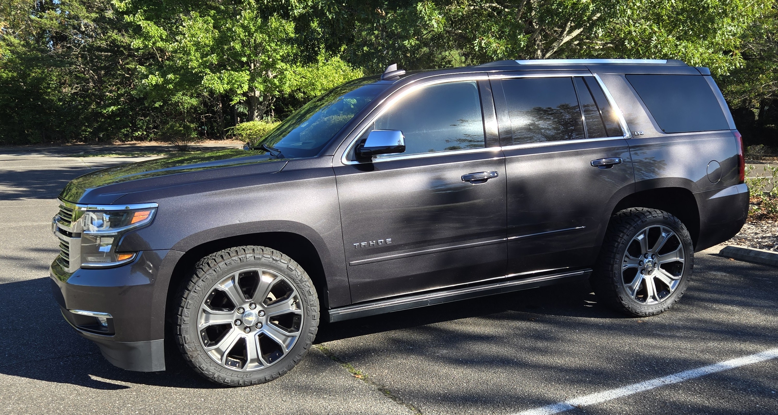 Used 2016 Chevrolet Tahoe LTZ AWD/4WD image 4