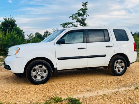 Used 2013 Honda Pilot LX image 1