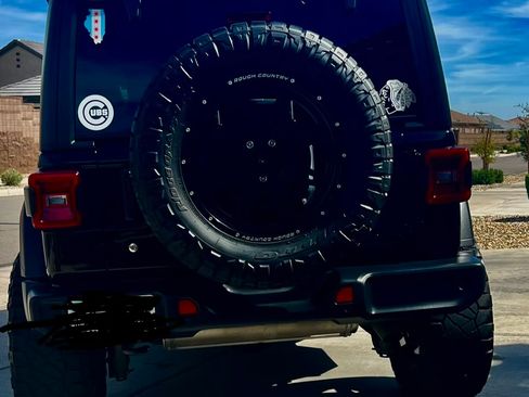 Used 2019 Jeep Wrangler Unlimited Sport S image 12