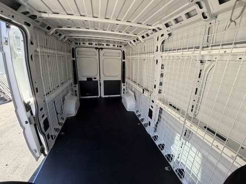 Used 2016 RAM ProMaster 2500 w/ Cargo Convenience Group image 8