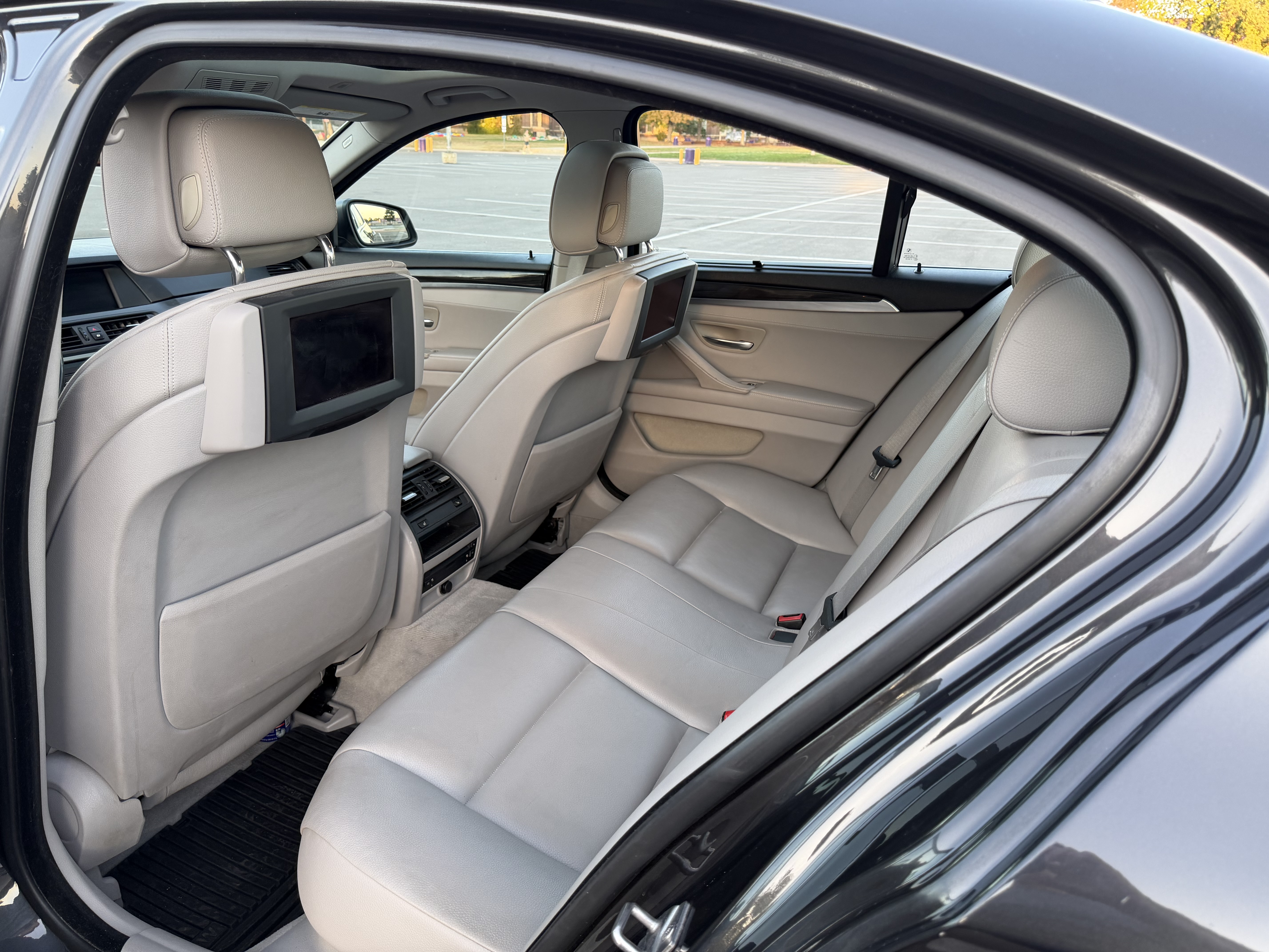 Used 2011 BMW 535i xDrive Sedan AWD/4WD image 17