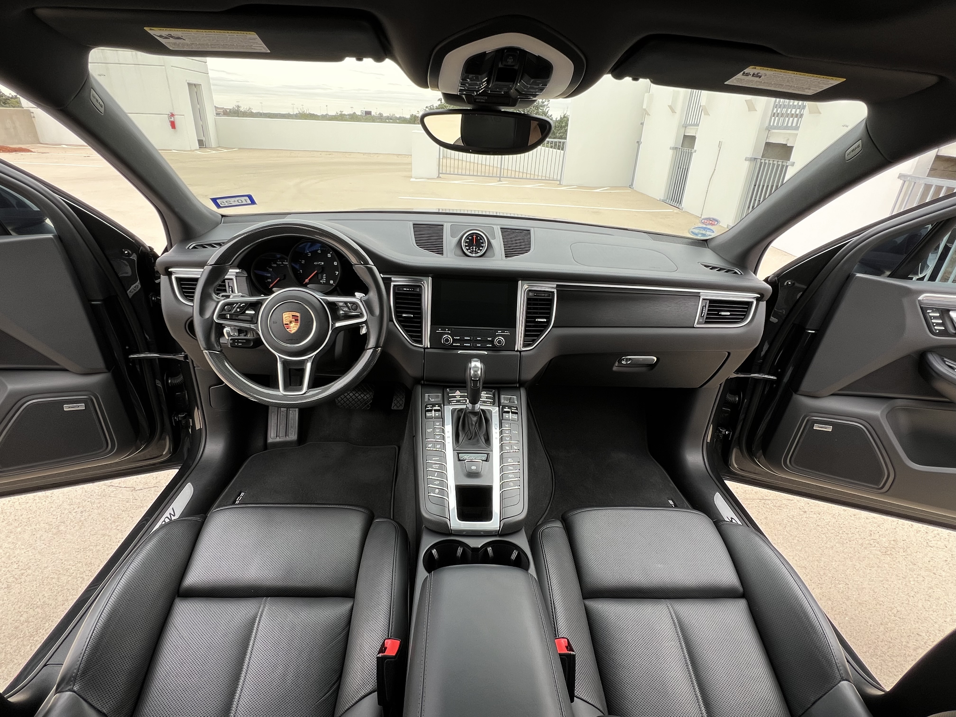 Used 2018 Porsche Macan GTS AWD/4WD image 13