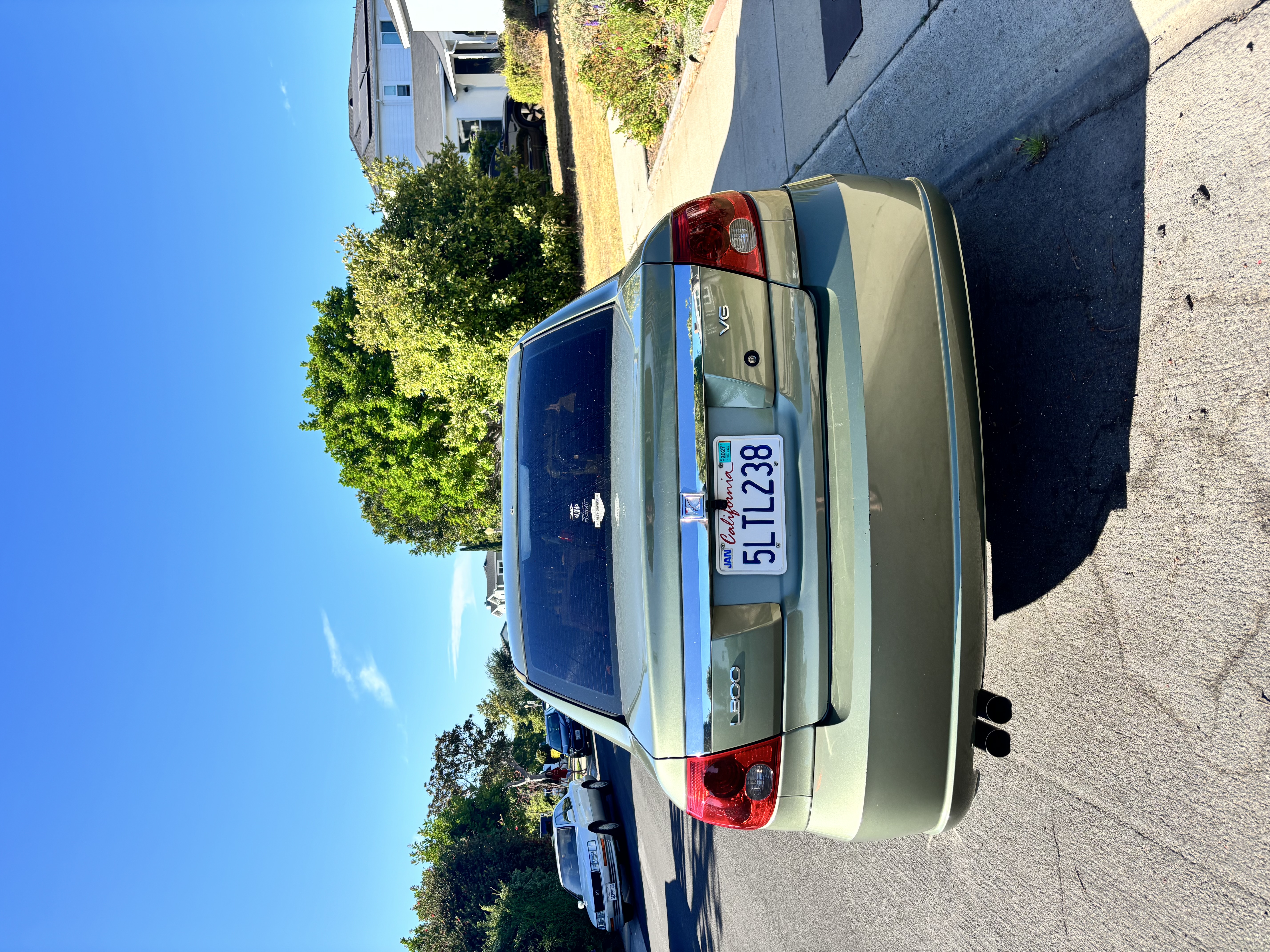 Used 2004 Saturn L-Series L300 FWD image 5
