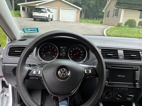 Used 2015 Volkswagen Jetta S FWD image 9