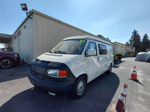Used 2001 Volkswagen Eurovan image 2