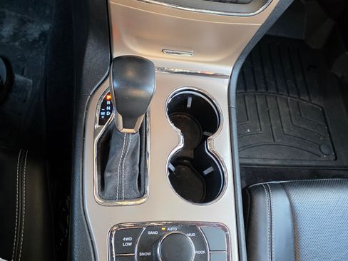 Used 2017 Jeep Grand Cherokee Limited w/ Luxury Group II image 13