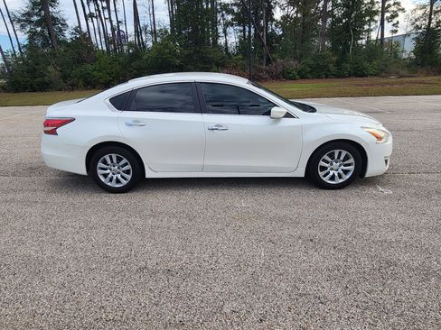 Used 2014 Nissan Altima 2.5 S image 4