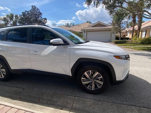 Used 2022 Hyundai Tucson Blue image 23