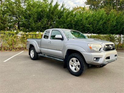 Used 2014 Toyota Tacoma Pickup 4D 6 ft