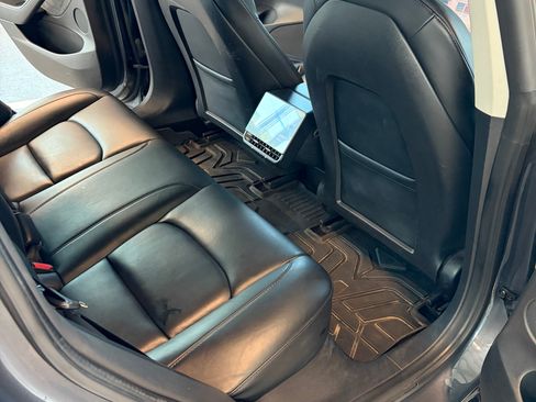 Used 2022 Tesla Model 3 Long Range image 27