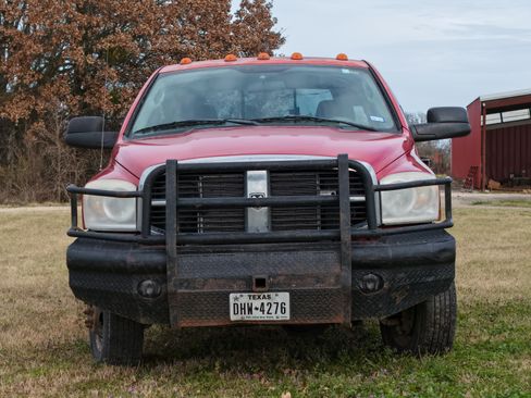 Used 2007 Dodge Ram 3500 Truck SLT image 4