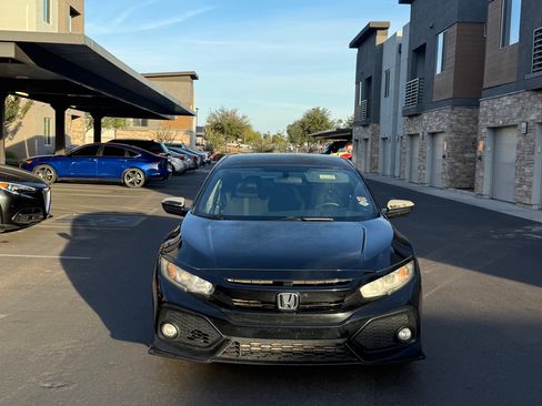 Used 2018 Honda Civic Sport image 4