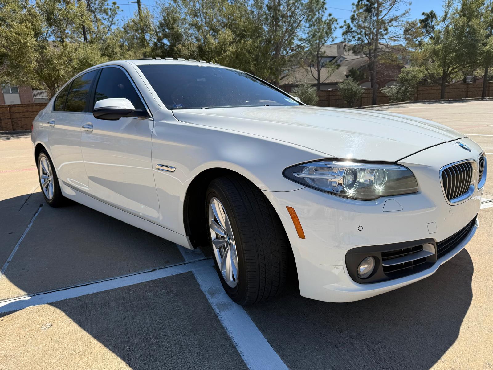Used 2016 BMW 528i xDrive Sedan AWD/4WD image 2