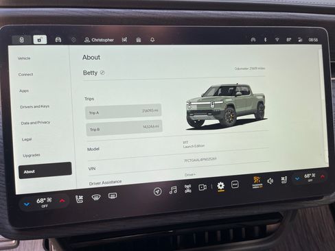 Used 2023 Rivian R1T Launch Edition AWD/4WD image 15