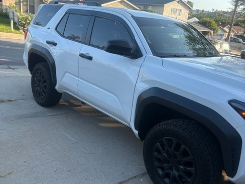 Used 2025 Toyota 4Runner SR5 RWD image 10