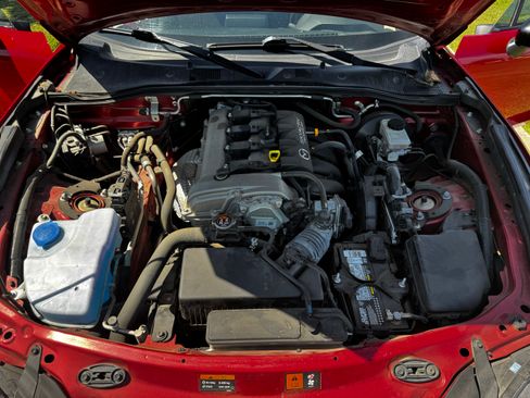 Used 2016 MAZDA MX-5 Miata Sport RWD image 10