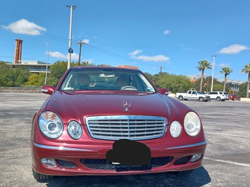 Used 2003 Mercedes-Benz E 320 Sedan image 4
