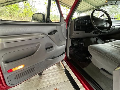 Used 1996 Ford F150 4x4 Regular Cab image 13