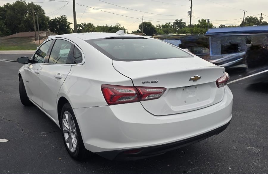 Used 2021 Chevrolet Malibu LT FWD image 11