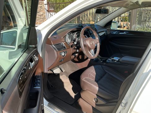 Used 2017 Mercedes-Benz GLE 350 350 4MATIC Sport Utility 4D image 1