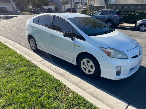 Used 2010 Toyota Prius Two image 8