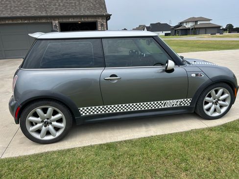 Used 2005 MINI Cooper S FWD image 1