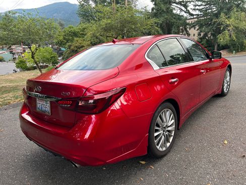 Used 2021 INFINITI Q50 Luxe w/ Cargo Package RWD image 8