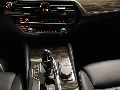 Used 2018 BMW 530i image 6