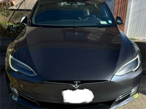Used 2017 Tesla Model S 75D image 2