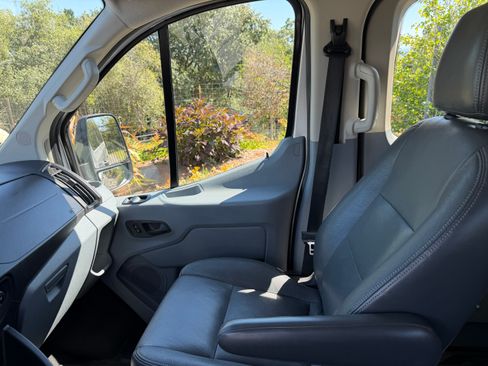 Used 2016 Ford Transit 350 XLT RWD image 6