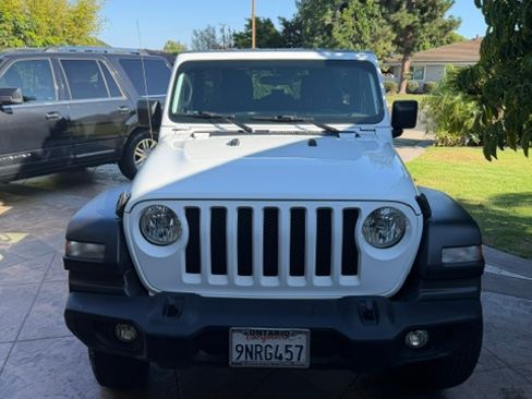 Used 2021 Jeep Wrangler Unlimited Sport AWD/4WD image 8