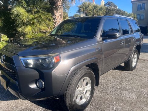 Used 2015 Toyota 4Runner SR5 Premium image 13