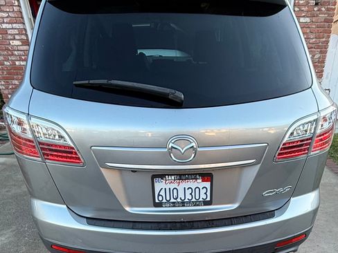 Used 2011 MAZDA CX-9 Touring w/ Moonroof & Bose Audio Pkg FWD image 4