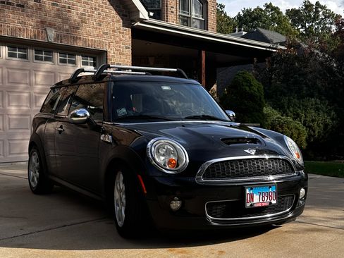 Used 2010 MINI Cooper Clubman S image 2