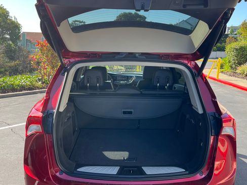 Used 2019 Buick Envision Premium AWD/4WD image 18