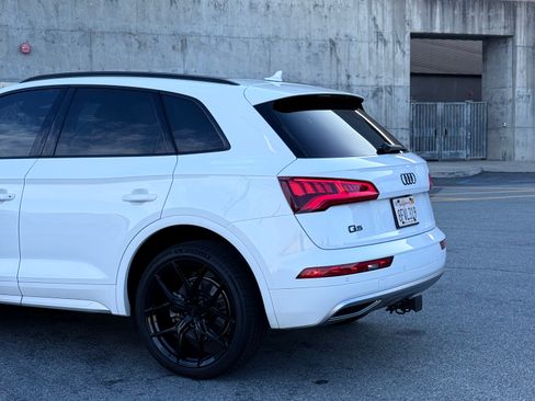 Used 2018 Audi Q5 Prestige w/ Prestige Package image 5