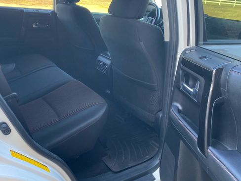 Used 2021 Toyota 4Runner TRD Off-Road image 6